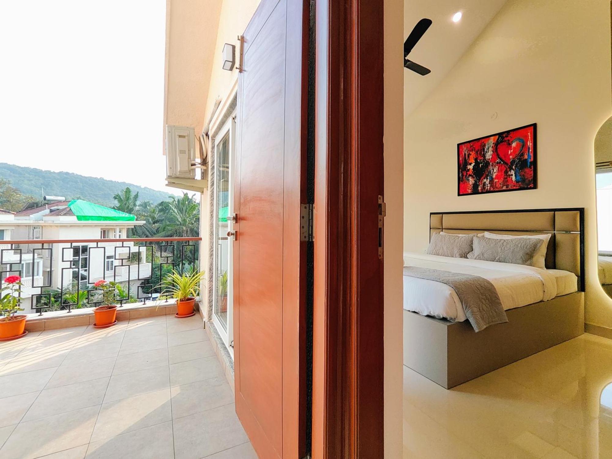 Casa Aurea - Luxurious 3Bhk Villa In Siolim Cunchelim Exterior photo